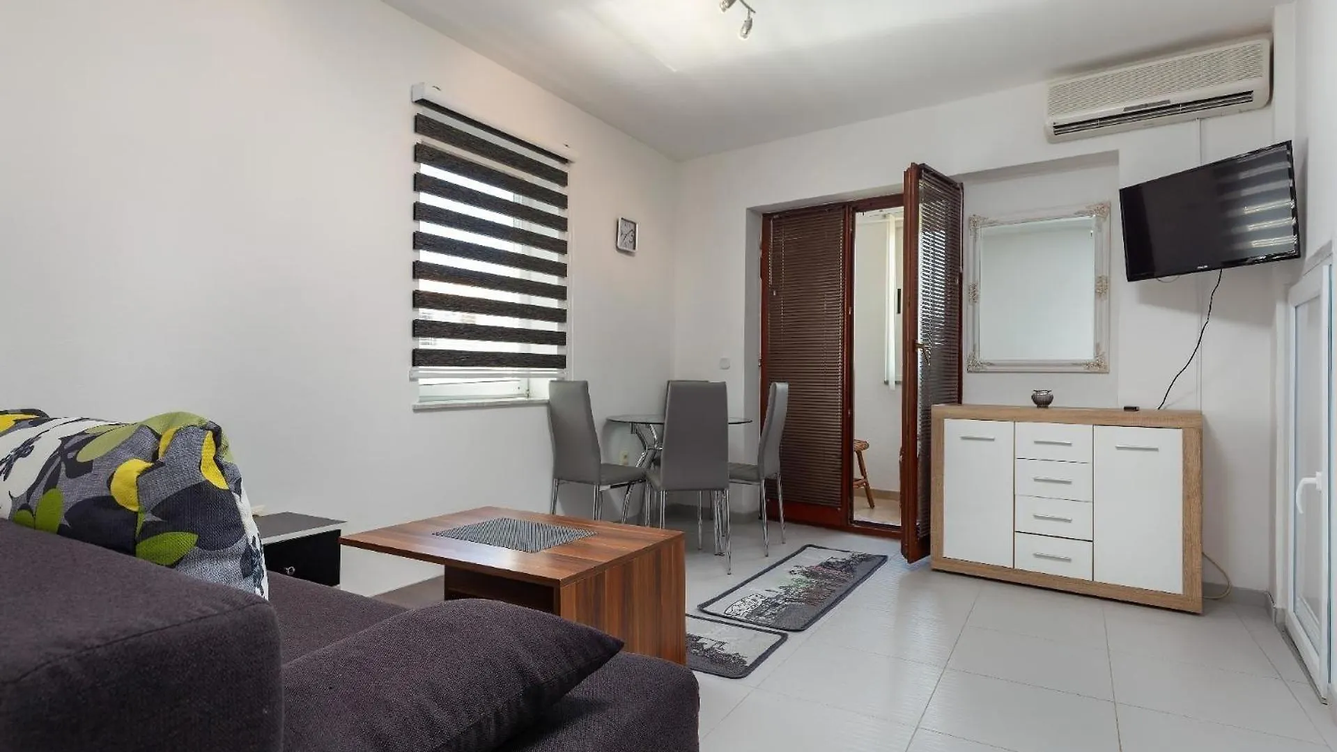 Apartment Ferienwohnung Fuer 2 Personen Ca 20 Qm In Pula, Istrien Istrische Riviera Croatia