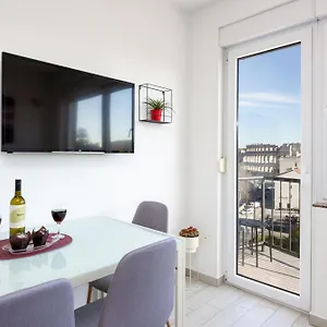 Ancora Center Apartment
